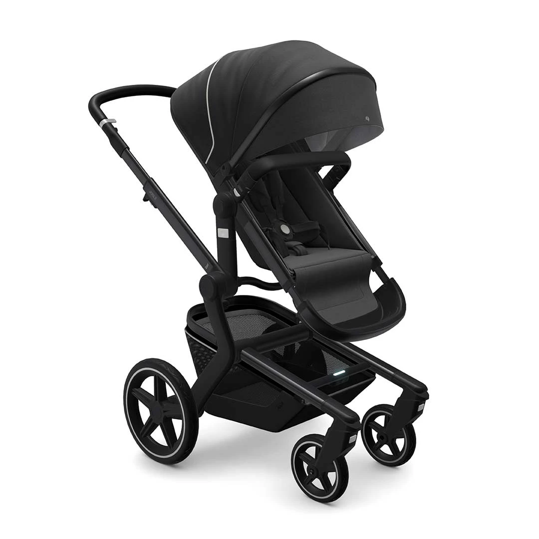 Joolz Day+ Complete Pushchair - Brilliant Black 4 Joolz Day+ Complete Pushchair - Brilliant Black - Image 2