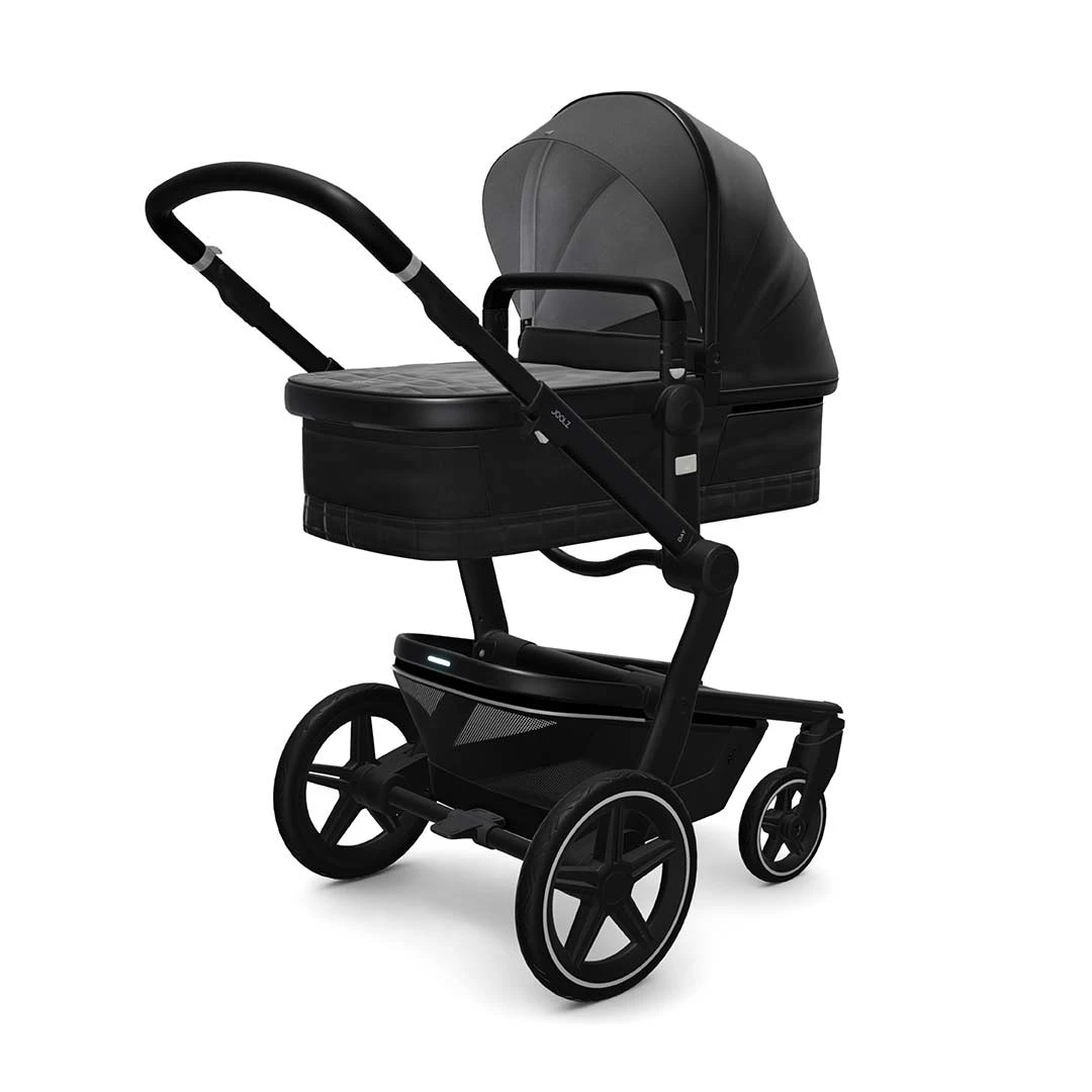 Joolz Day+ Complete Pushchair - Brilliant Black 3 Joolz Day+ Complete Pushchair - Brilliant Black