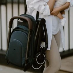 Joolz Aer+ Pushchair - Delightful Grey 28 Joolz Aer+ Pushchair - Delightful Grey -Joolz joolz aer lifestyle 2 b1dc7926 e116 43a4 96f3 adb3425d5398