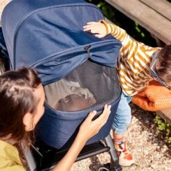 Joolz Aer+ Carrycot - Refined Black -Joolz joolz aer carrycot lifestyle 7