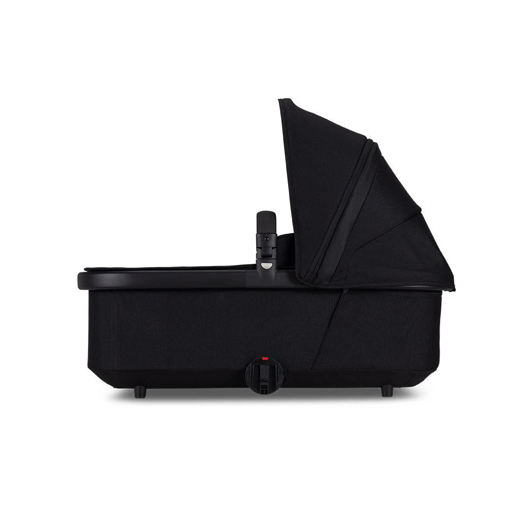 Joolz Geo3 Carrycot - Brilliant Black 3 Joolz Geo3 Carrycot - Brilliant Black