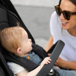 Joolz Hub+ Pushchair - Brilliant Black -Joolz joolz hub plus pushchair brilliant black lifestyle 7 1 78221.1611072950